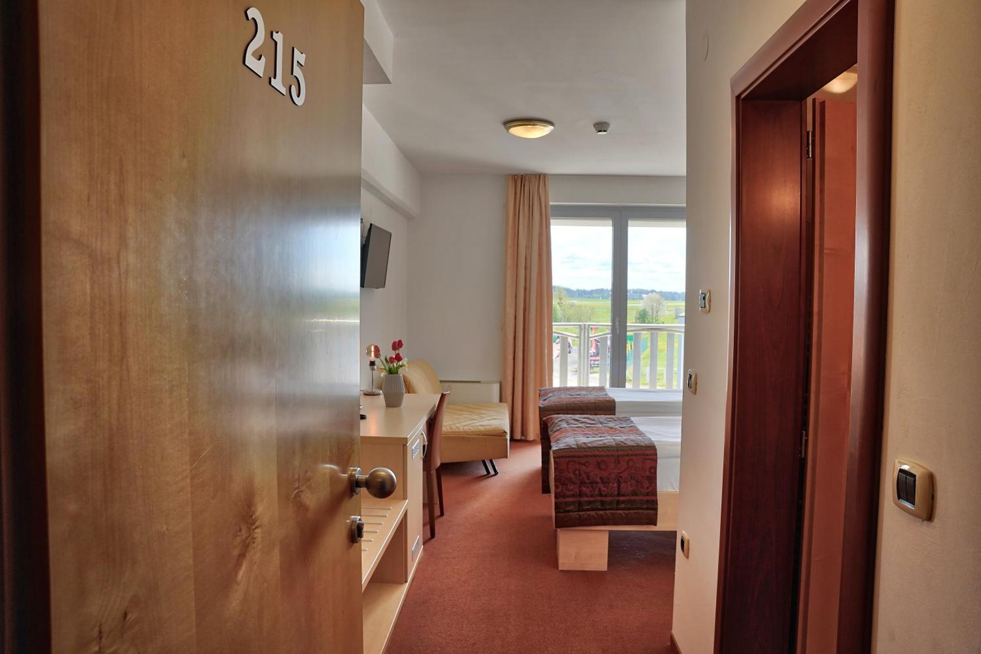 Hotel Krek Superior Lesce  Exterior photo
